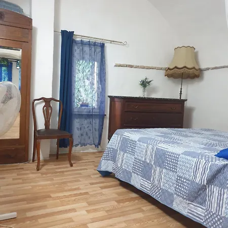 Casa Di Ingrida Bussana Vecchia Sanremo