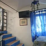 Tatil Evi Casa Di Ingrida Bussana Vecchia *