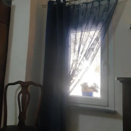 Casa Di Ingrida Bussana Vecchia * サンレモ