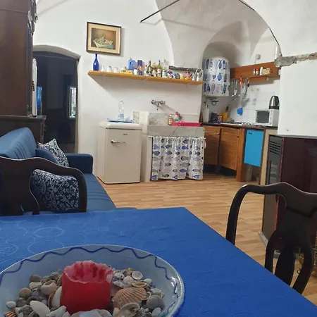 Casa Di Ingrida Bussana Vecchia Sanremo